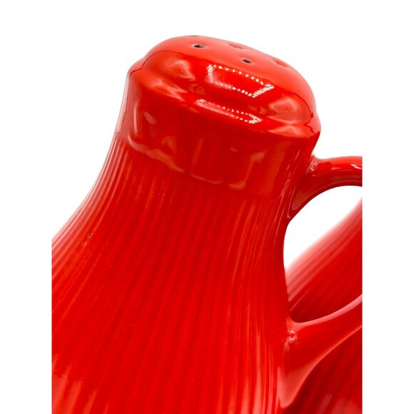 Vintage Hall Pottery Red Handle Salt and Pepper Shaker 5" - Picture 3 of 8